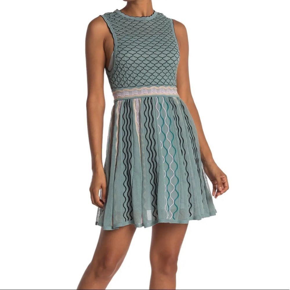 Missoni TEXTURE FIT & FLARE DRESS IN ARTIC - Picture 3 of 8